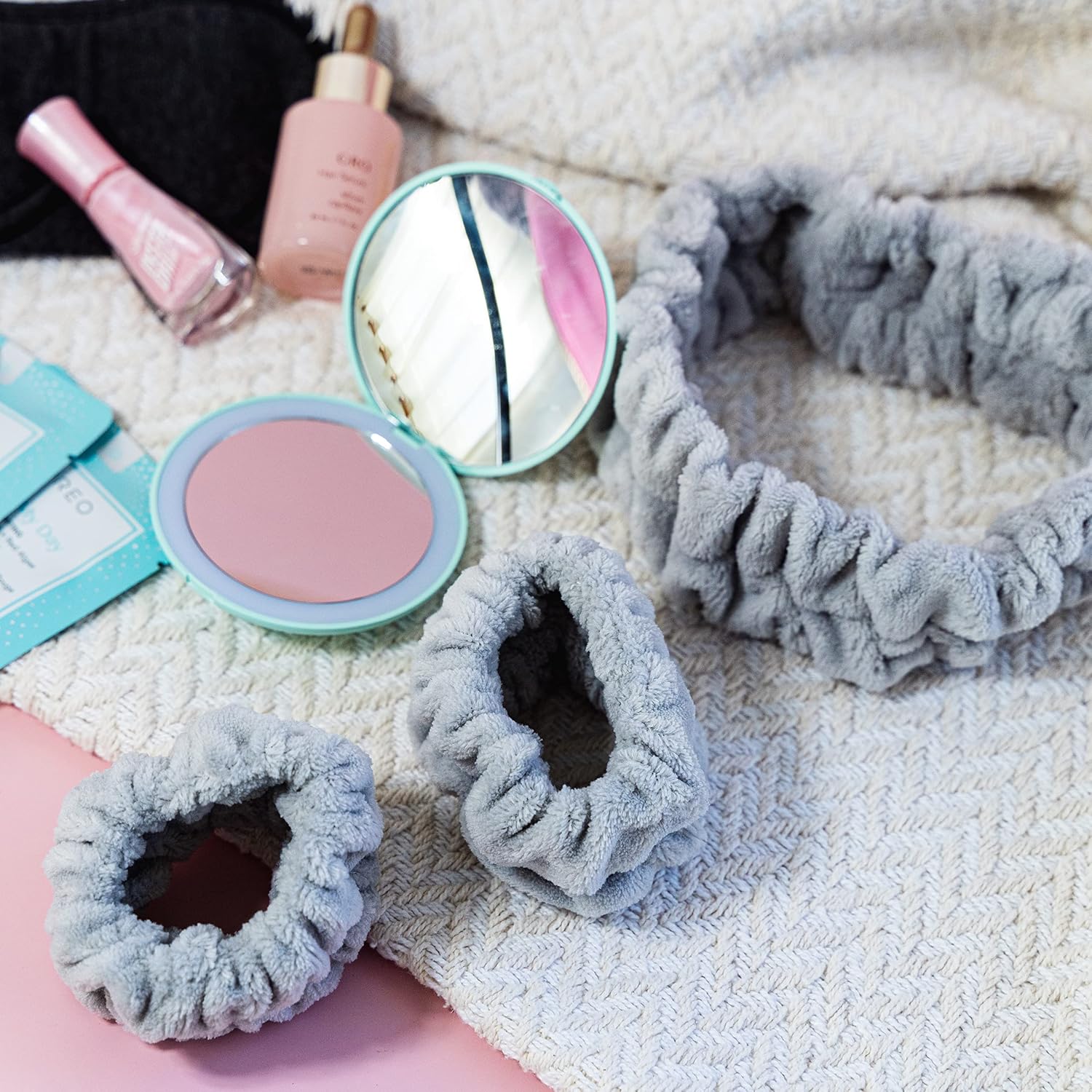 FROG SAC Spa Headband and Wristbands for Face Washing, Fuzzy Skincare Make Up Headbands Set for Women, Soft Puffy Makeup Skin Care Facewashing Hair Band Accessories for Girls (Gray)