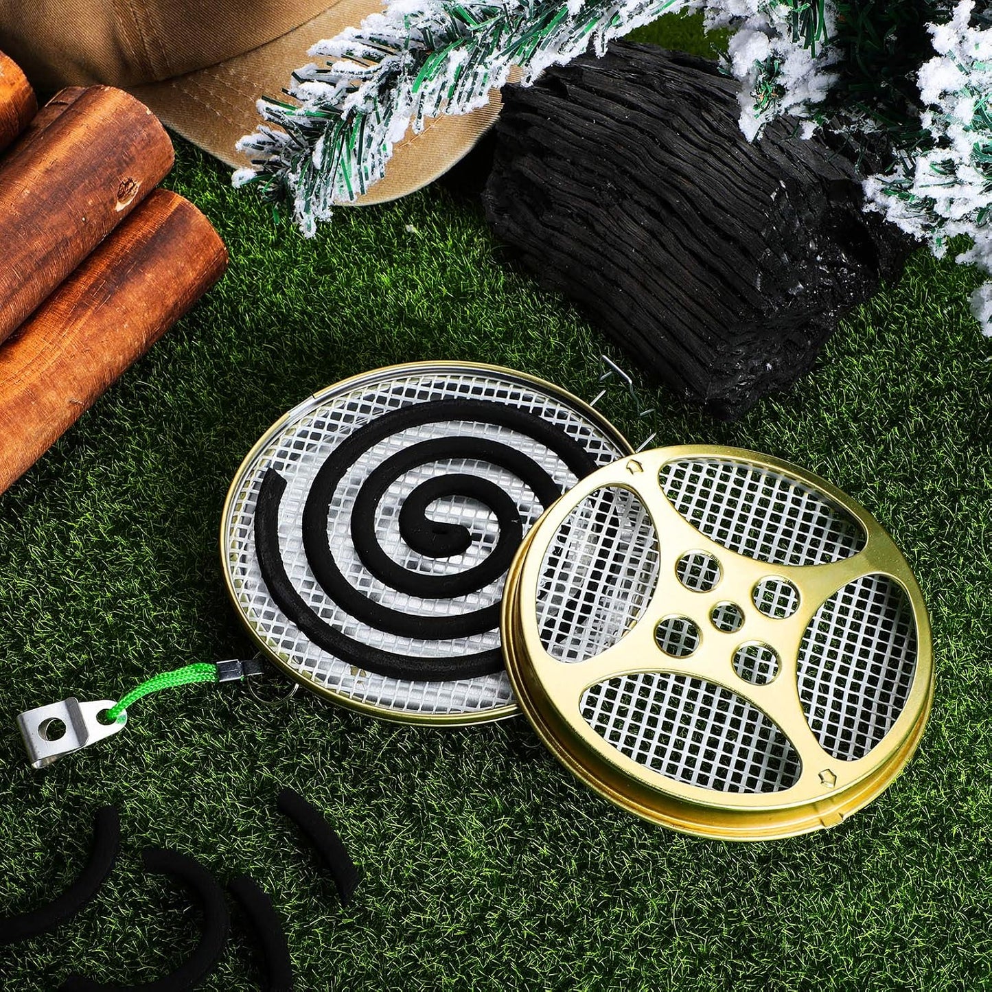 Sandalwood Coil Holder Portable Sandalwood Incense Burner Metal Incense Repellent Holder for Outdoor Use Deck Patio Camping Supplies (4 Pieces)