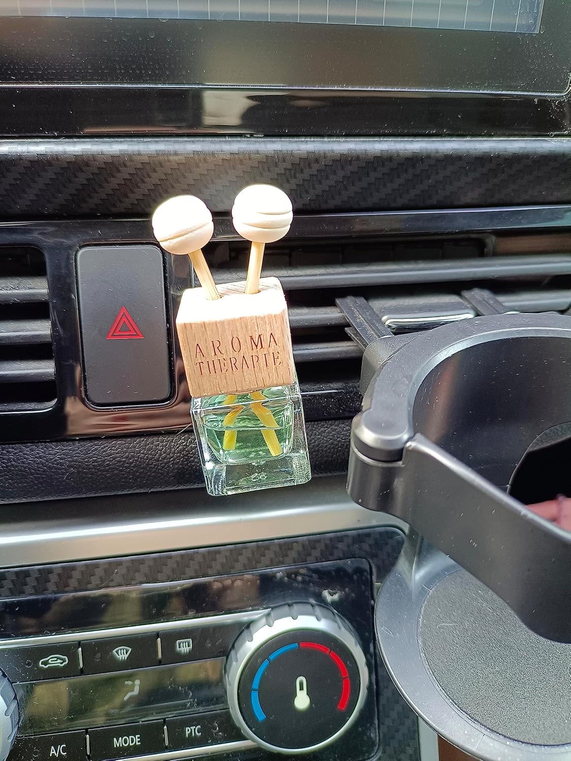 4Packs 8ml Empty Car Air Freshener Vent Clip, Clear Glass Essential Oil Diffuser Vent Outlet Auto Perfume Aromatherapy Bottle Vials Fragrance Ornament Decor