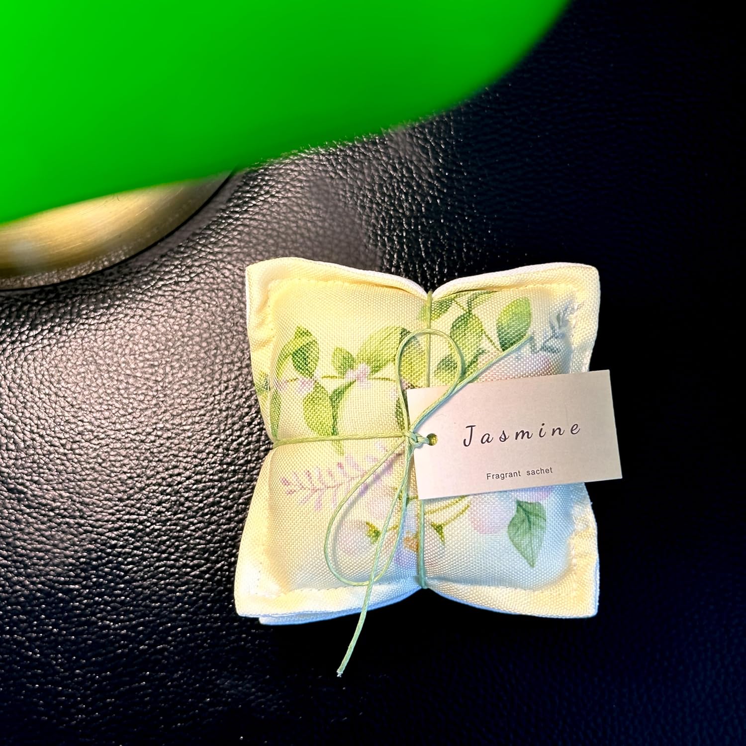 AUCUDA 4 Pack Jasmine Scented Sachet Bags Pillow for Drawers and Closets, Potpourri Packets for Women Clothes, Handcraft Wedding Fragrance Mesh Pillow Summer, Bedroom Indoor Organza Fresheners Dried.
