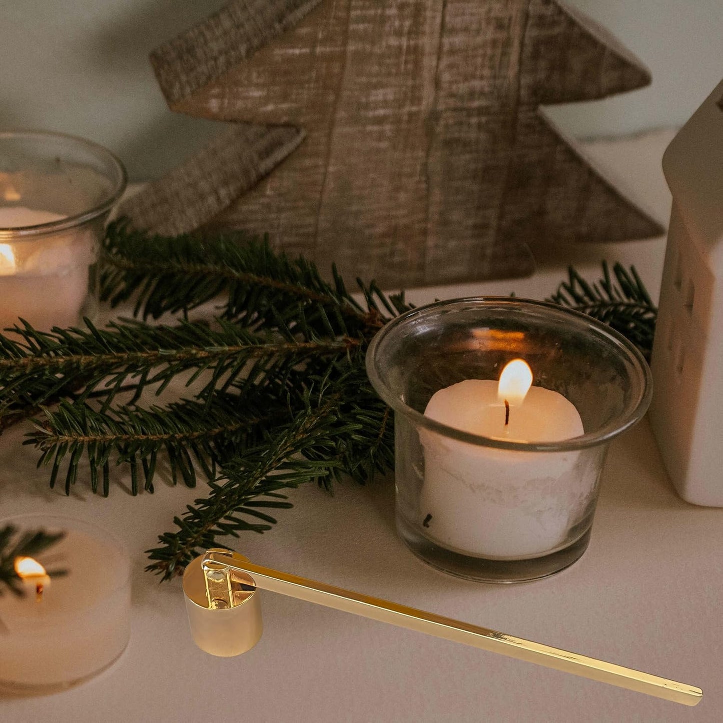 Candle Snuffer, Golden Candle Snuffer Extinguisher with Long Handle, Gold Color Stainless Steel Wick Flame Snuffer for Putting Out Candle Flame Safely
