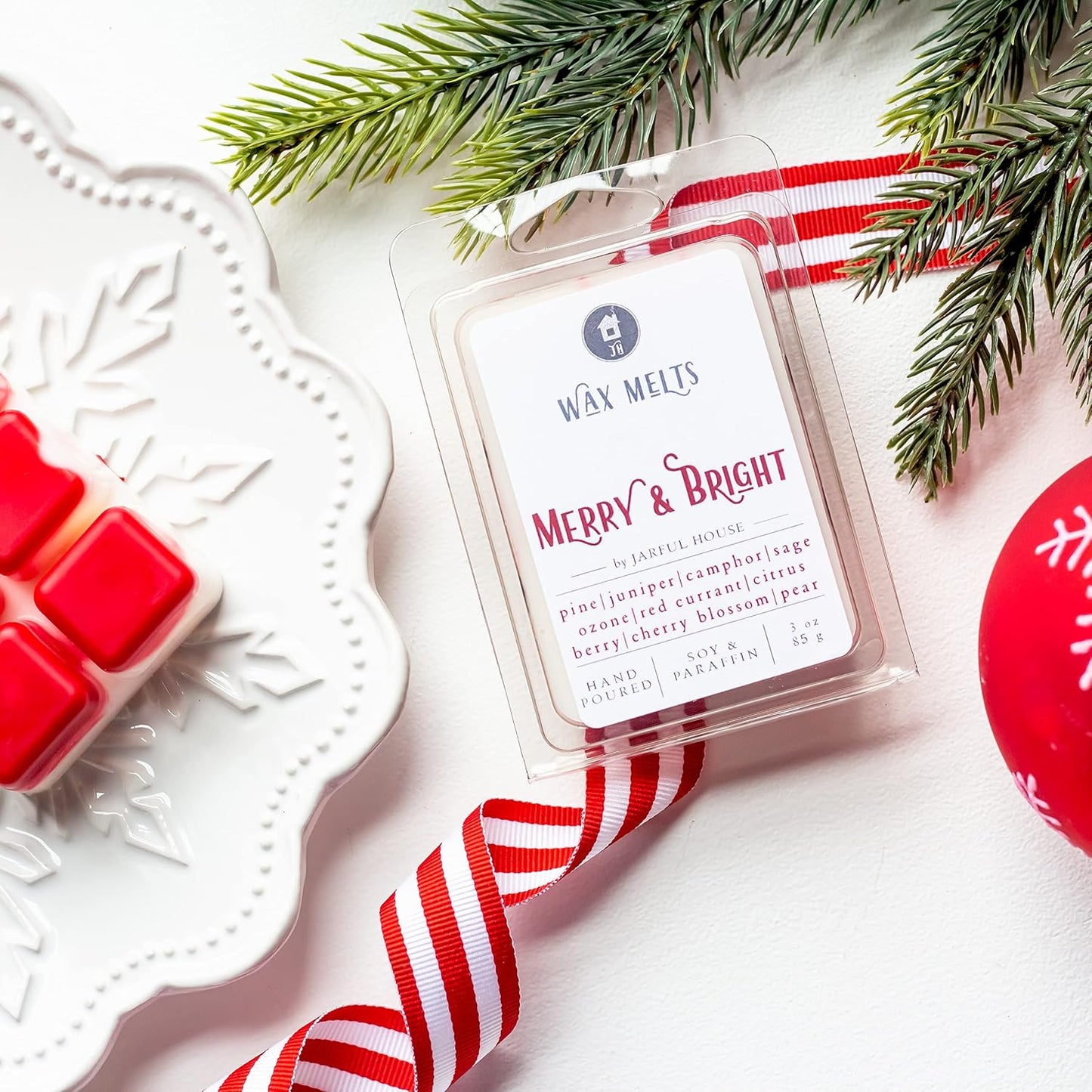 Merry & Bright Wax Melts | Christmas Melts Scented Clamshell Pine + Juniper + Sage + Ozone + Citrus + Berry - 3 oz