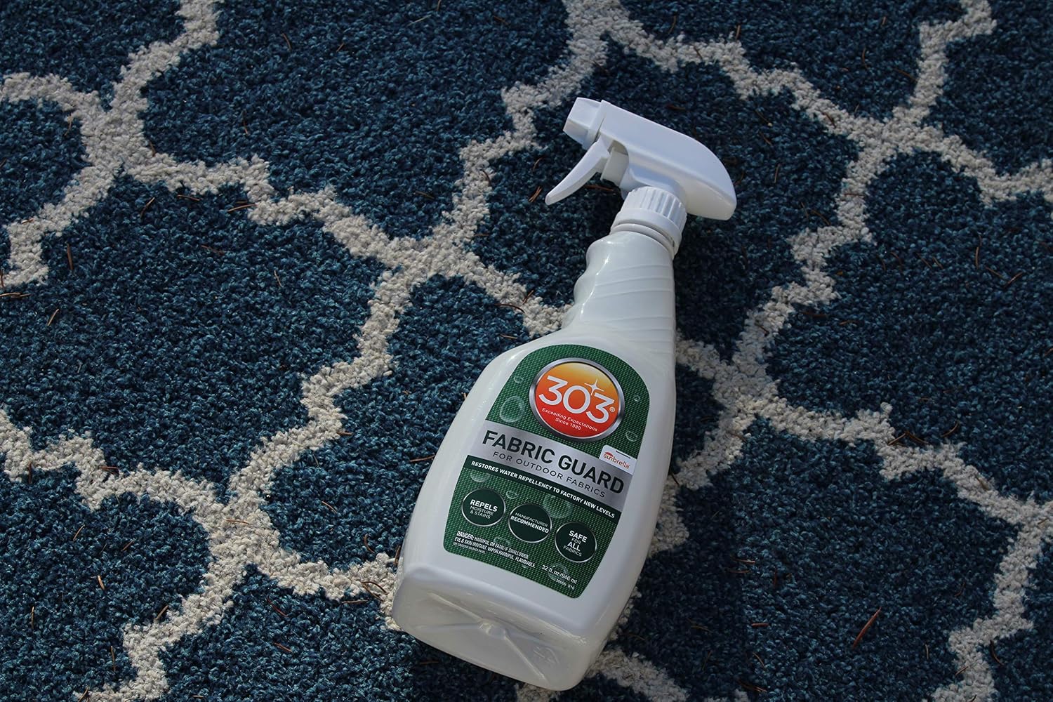 303 Products Fabric Guard, Water Repellent Spray for Outdoor Fabrics – Protects Upholstery, Cushions & Canvas, Stain Protection, Sunbrella Recommended, 32 oz