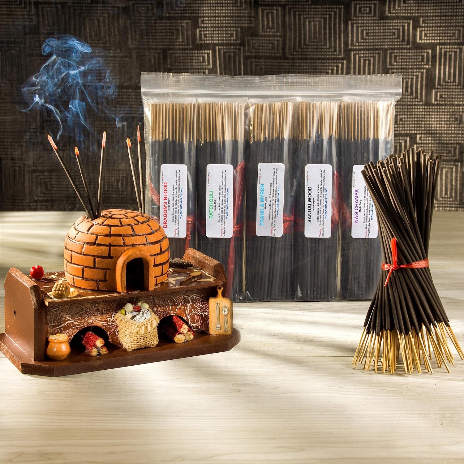 Earth & Wood Vibes 11'' Incense Sticks - Variety Set 500 Pack - 11 inch - 5 Bundles 100 Sticks Per Fragrance Scent. Set Features China Musk, Egyptian Sandalwood, Frankincense, Myrrh, Palo Santo